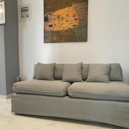 Cosy Apartment In Glyfada Center アテネ エクステリア 写真