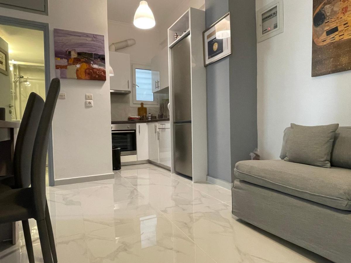 Cosy Apartment In Glyfada Center アテネ エクステリア 写真
