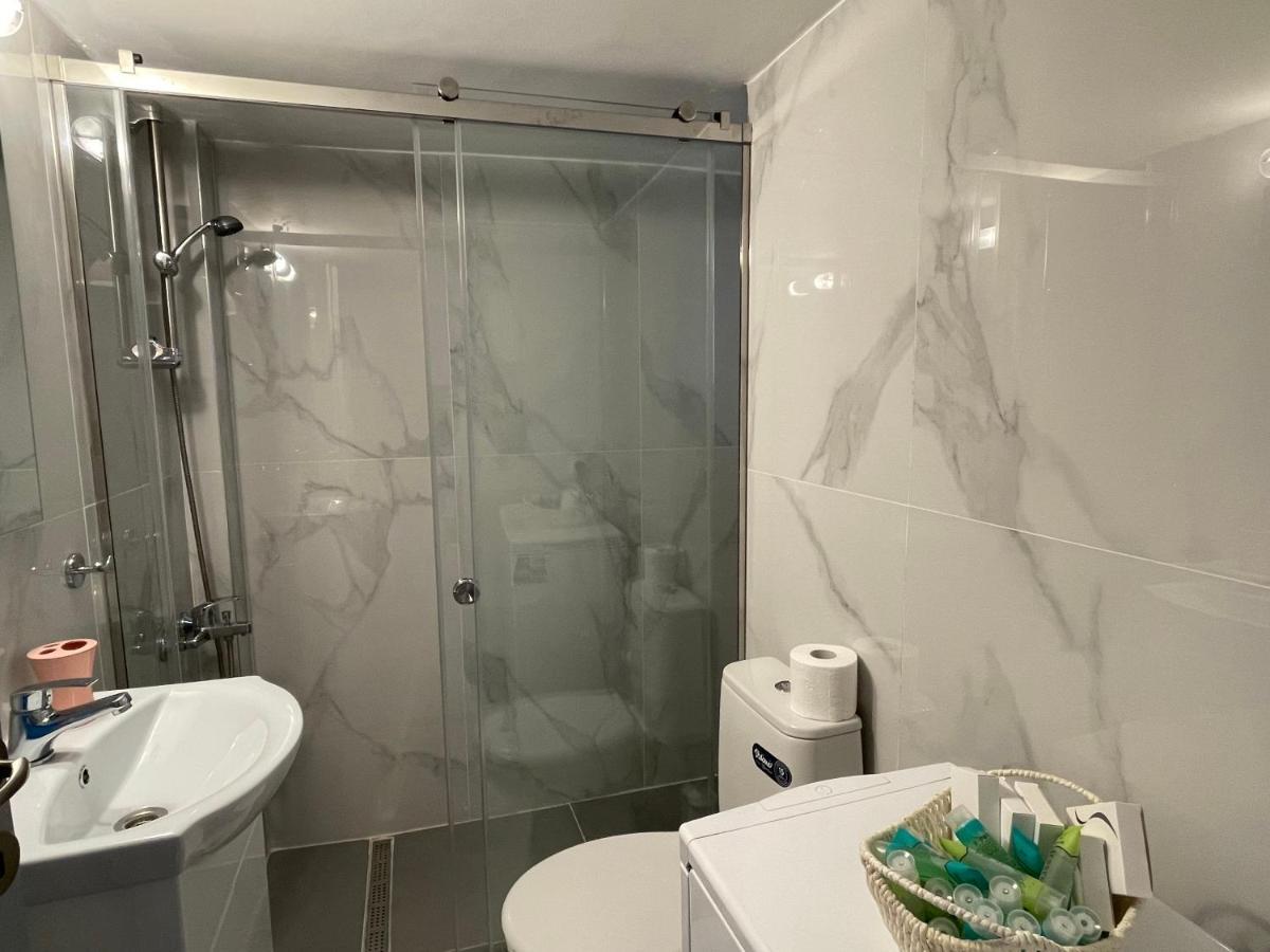 Cosy Apartment In Glyfada Center アテネ エクステリア 写真