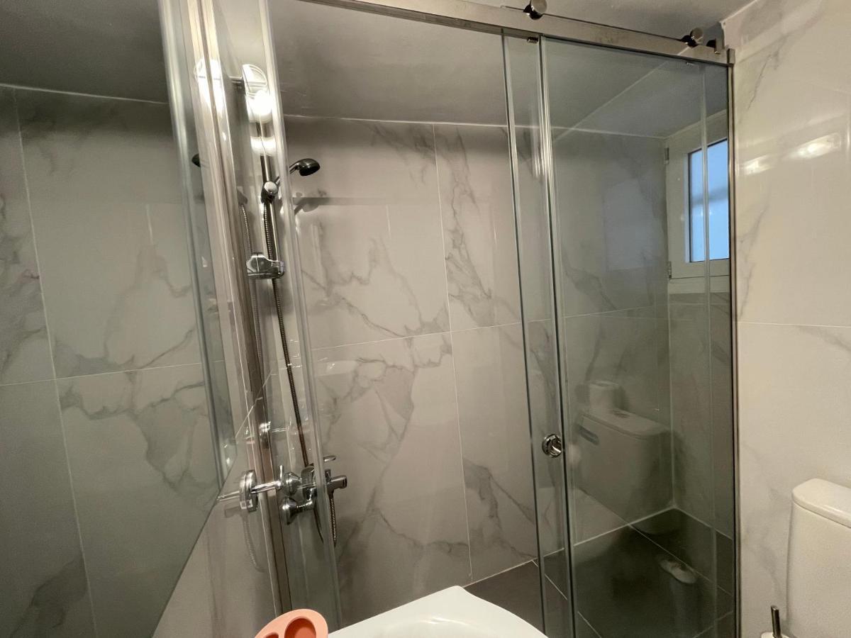 Cosy Apartment In Glyfada Center アテネ エクステリア 写真