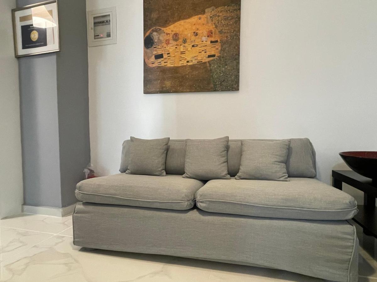 Cosy Apartment In Glyfada Center アテネ エクステリア 写真
