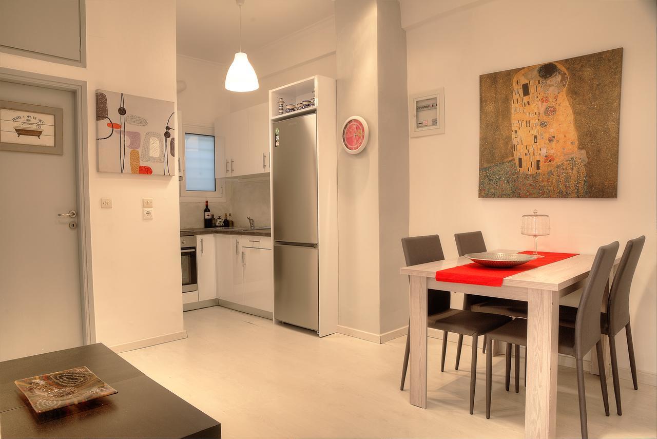 Cosy Apartment In Glyfada Center アテネ エクステリア 写真