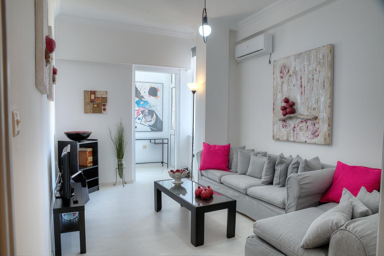 Cosy Apartment In Glyfada Center アテネ エクステリア 写真