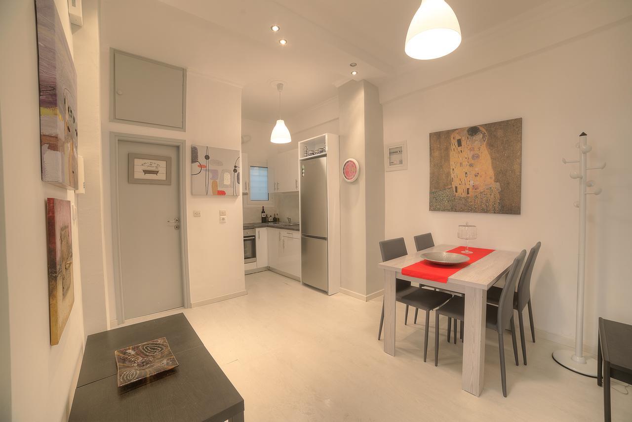 Cosy Apartment In Glyfada Center アテネ エクステリア 写真